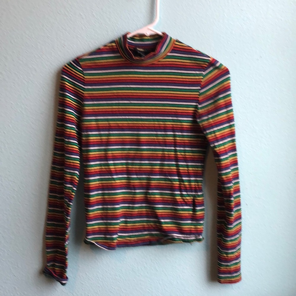 FOREVER 21 RAINBOW TURTLE NECK
